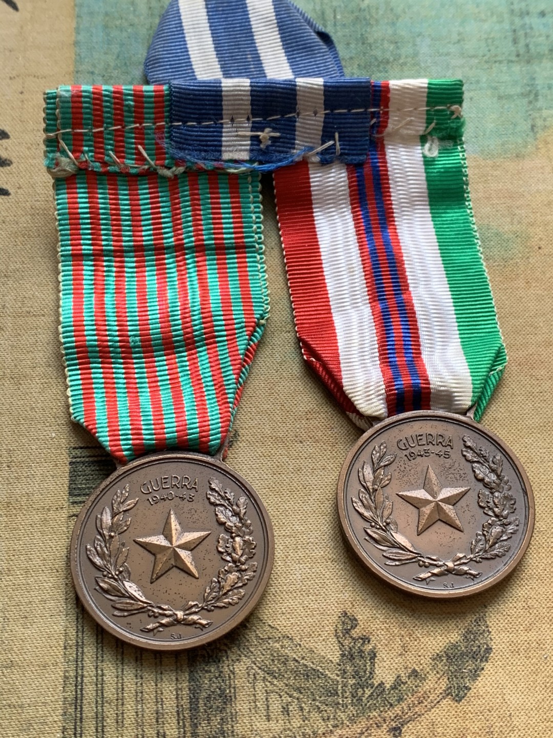 《竞宝斋》第37场-周日 首场自动拍卖 2件或者满200包顺丰 意大利二战军功章一组三枚