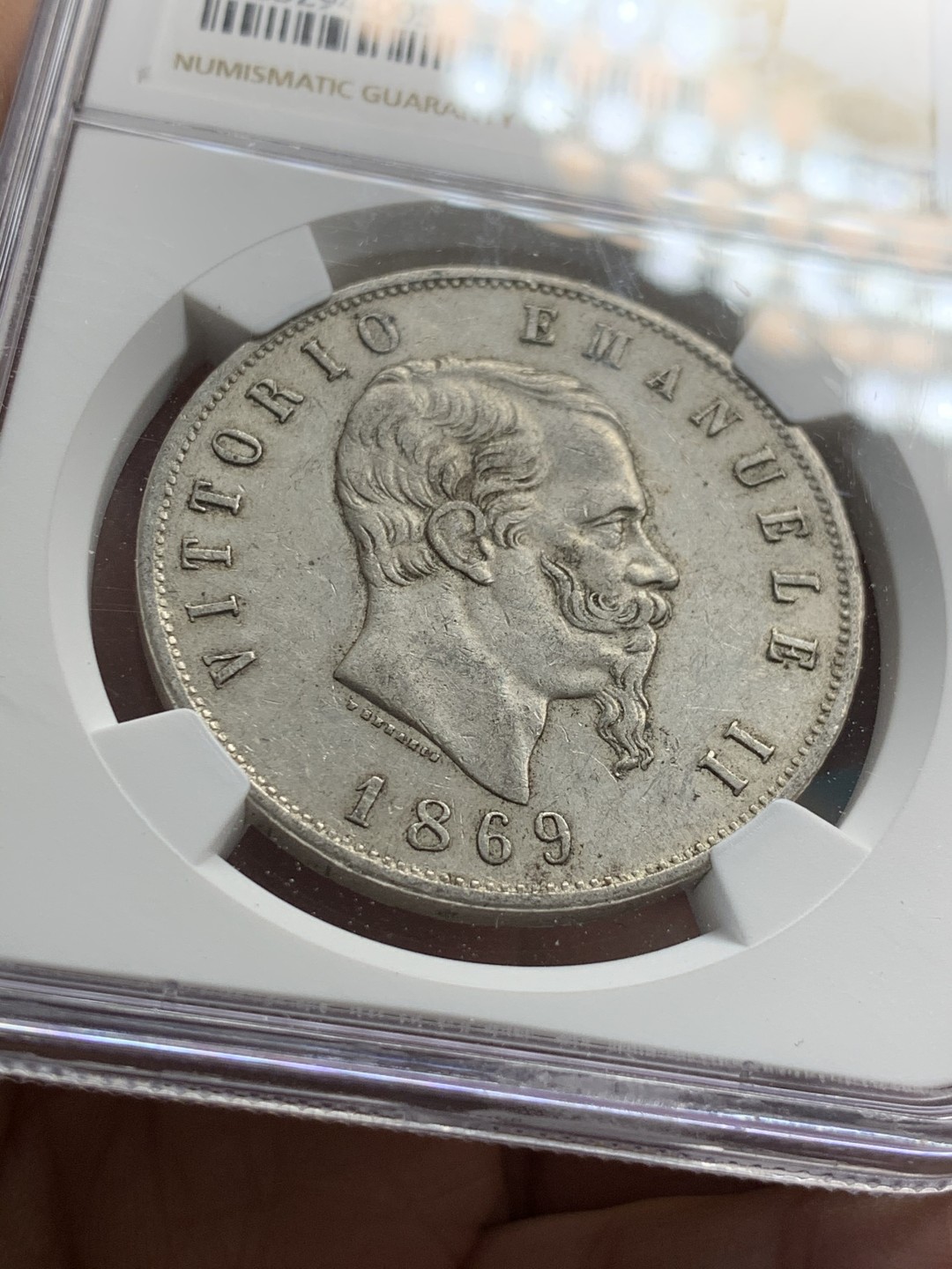 《竞宝斋》第37场-周日 首场自动拍卖 2件或者满200包顺丰 NGC AU58 意大利 1869年 5里拉银币 SBP 本周刚成交价220刀