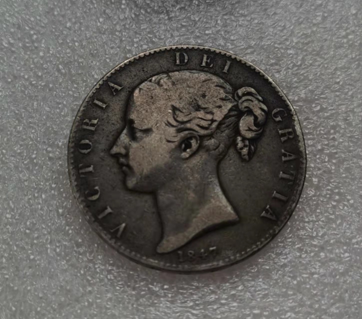 瓶子🏺第28期拍卖会 英国1847年维多利亚克朗银币