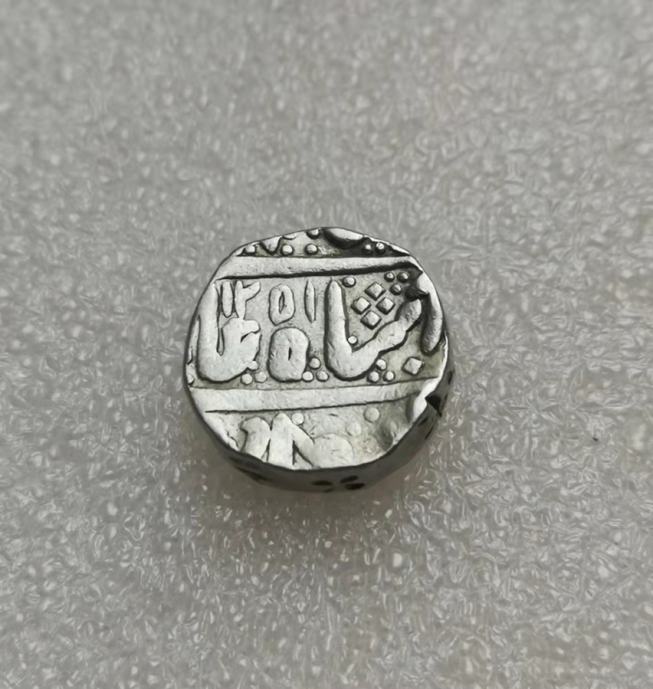 瓶子🏺第28期拍卖会 印多尔邦太阳脸银币（好品）