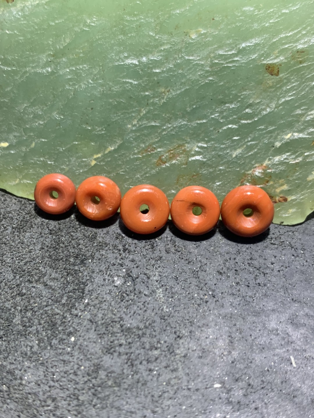 南红玛瑙迷你小通货平安扣一组，