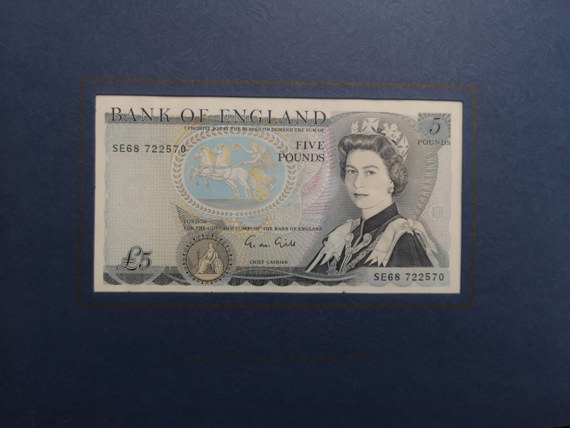 《外钞收藏家》第一百七十期拍卖（本期59件） 英镑精装册子 5、20镑 两张全同号