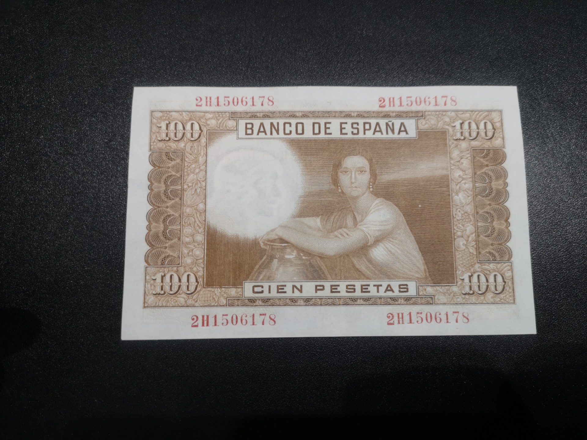 《外钞收藏家》第一百七十期拍卖（本期59件） 1953年西班牙100比塞塔 全新 有一个压痕
