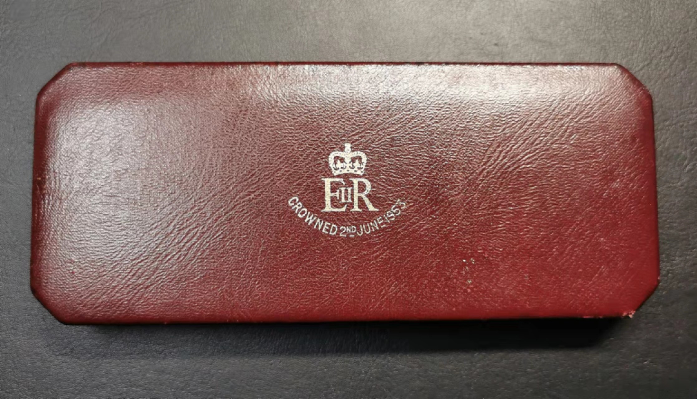 凡希社世界钱币微拍第一百九十一期 1953英国伊丽莎白加冕精铸PS原盒好品！