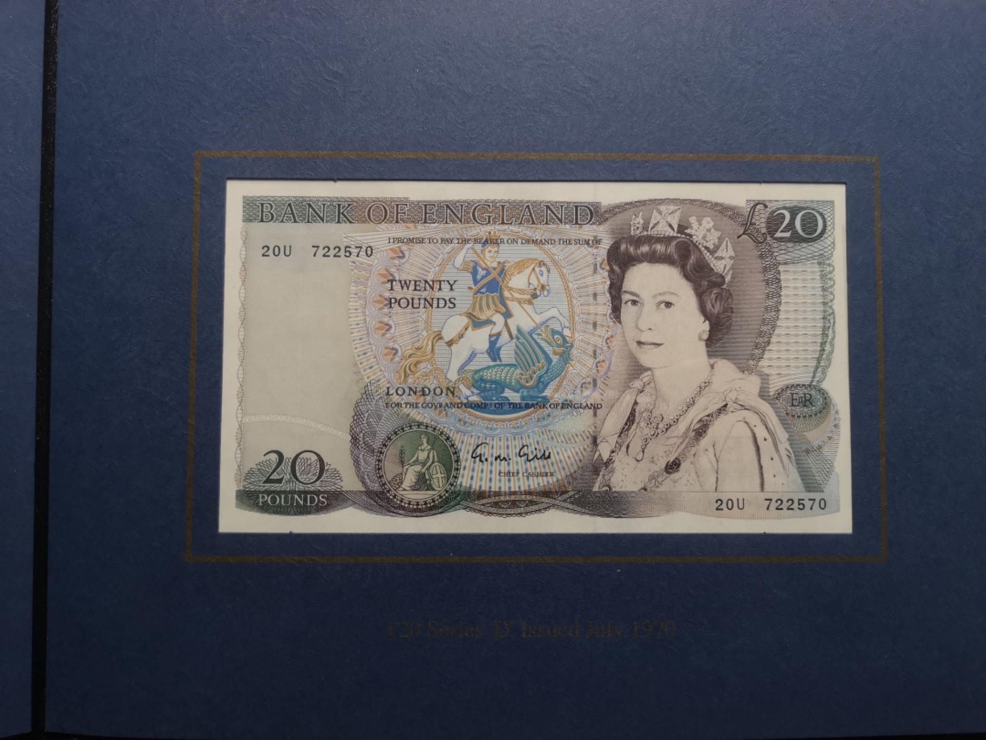 《外钞收藏家》第一百七十期拍卖（本期59件） 英镑精装册子 5、20镑 两张全同号