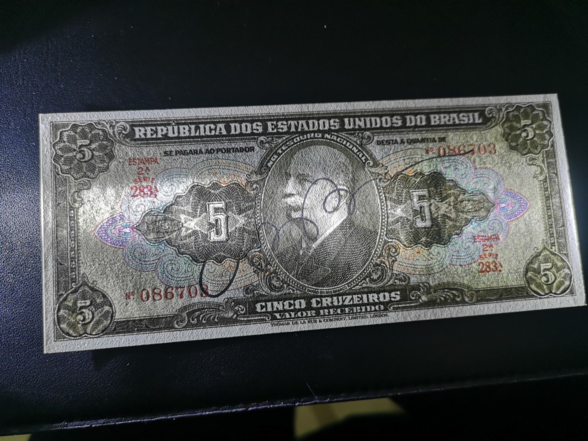 《外钞收藏家》第一百七十期拍卖（本期59件） 巴西5克鲁塞罗 手签版 全新 轻微受潮 （德纳罗版）