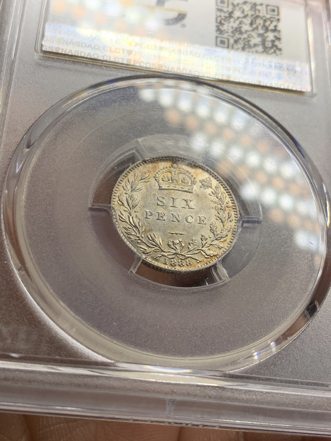 《竞宝斋》第38场-本周一 （全场顺丰包邮） PCGS AU58  英国 1888年 标注面值版 6便士 银币 少见品种 淡彩包浆