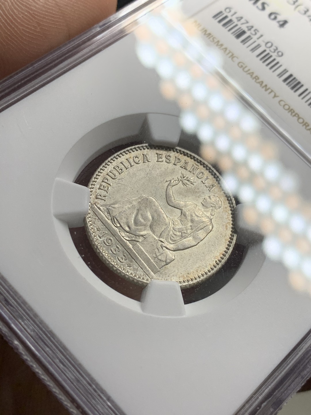 《竞宝斋》第38场-本周一 （全场顺丰包邮） NGC-MS64 西班牙 1933年 内战 1比塞塔银币 粉光 顶级状态 非常难得