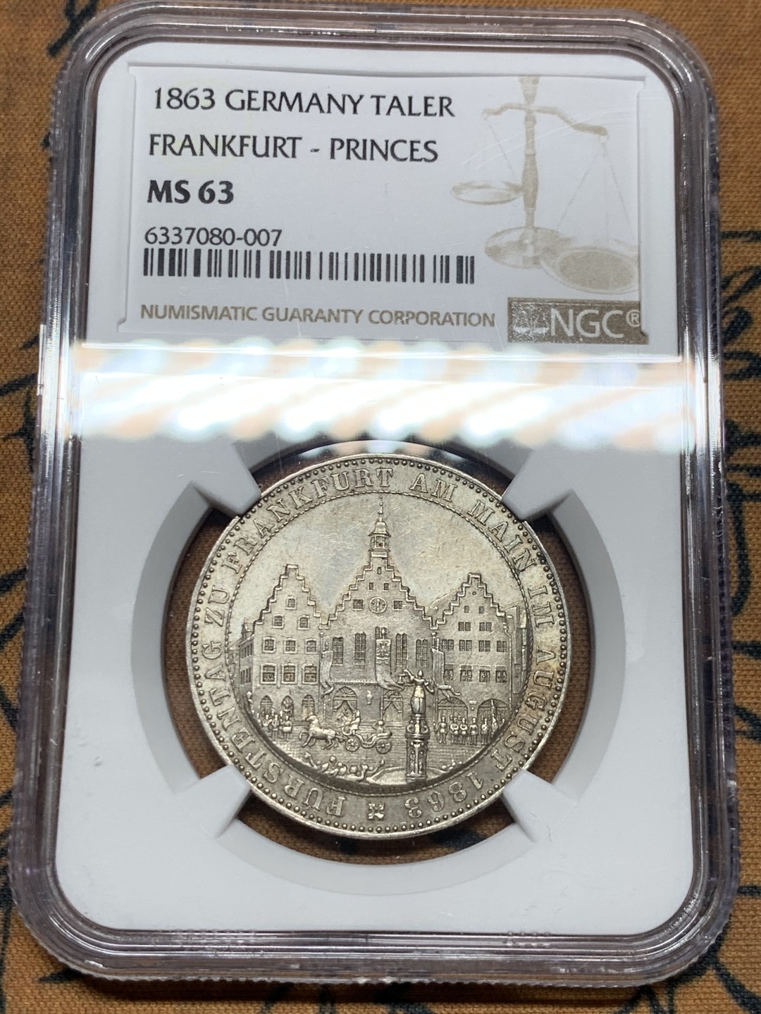 《竞宝斋》第38场-本周一 （全场顺丰包邮） NGC-MS63 德国法兰克福 1863年 会议城市景观泰勒 带金彩包浆 粉光 近期大涨的品种