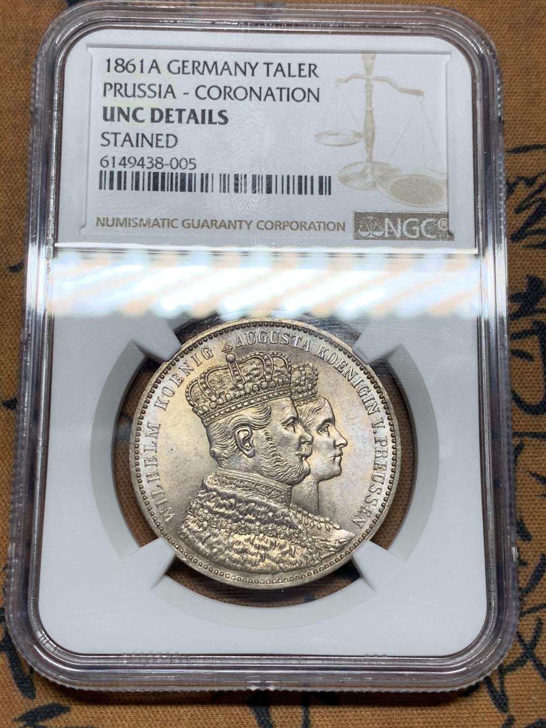 《竞宝斋》第38场-本周一 （全场顺丰包邮） NGC-unc 德国普鲁士1861年毛衣泰勒 状态好 PL底板