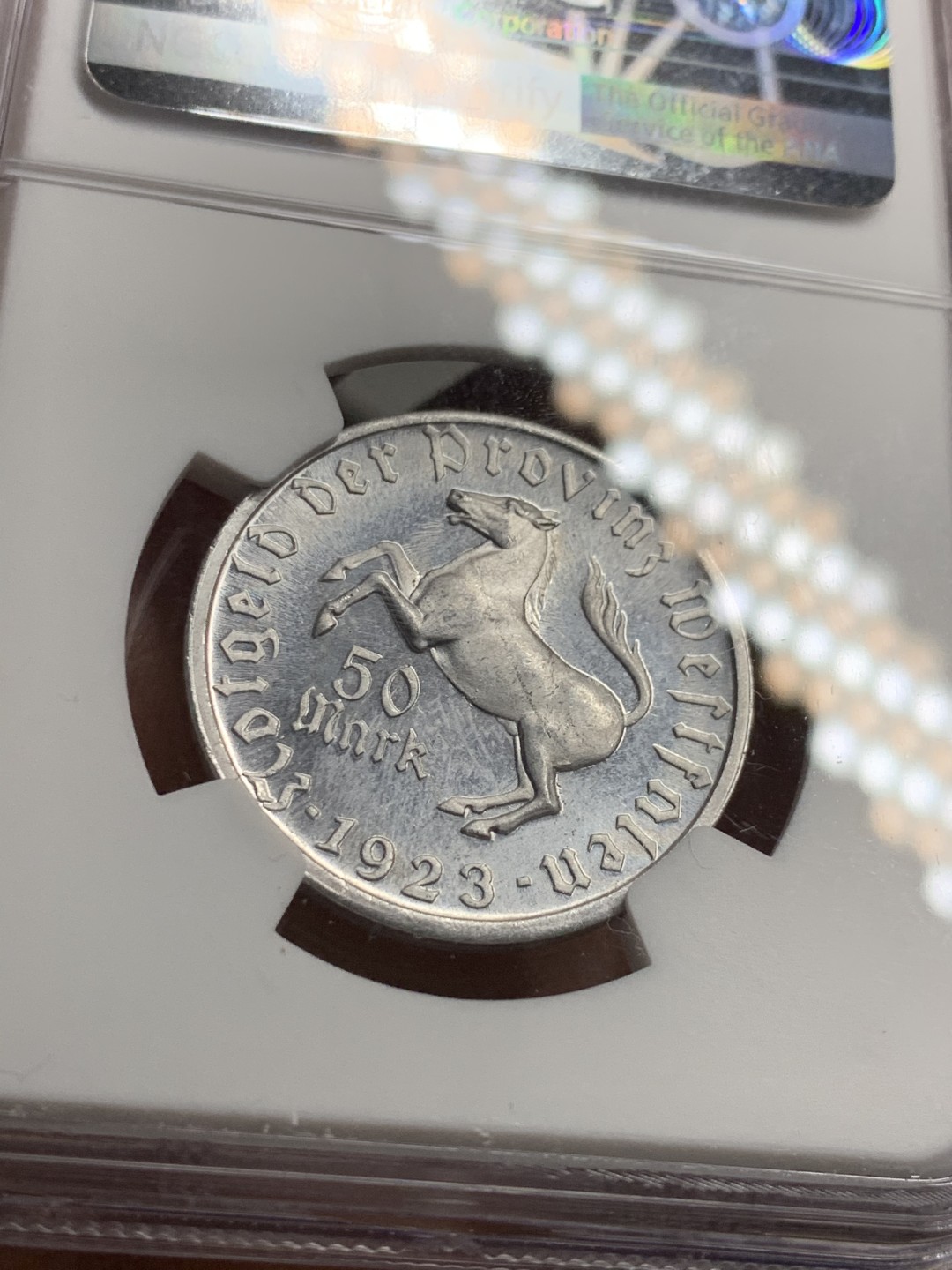 《竞宝斋》第38场-本周一 （全场顺丰包邮） NGC-MS63 德国魏玛共和国 1923年 女人像 50马克 铝币 这品种入盒的还是很少的