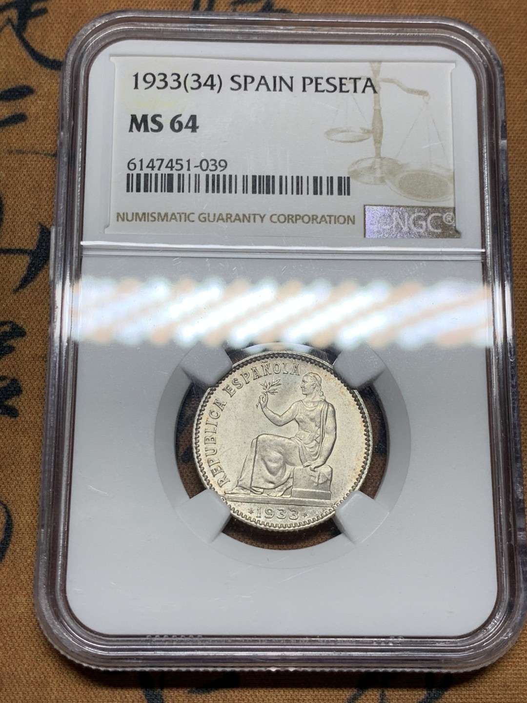 《竞宝斋》第38场-本周一 （全场顺丰包邮） NGC-MS64 西班牙 1933年 内战 1比塞塔银币 粉光 顶级状态 非常难得