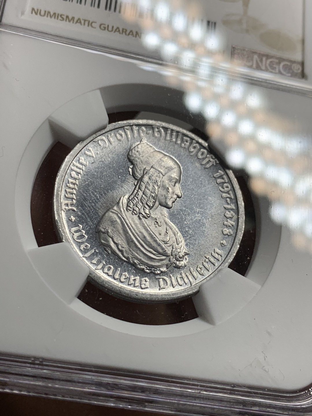 《竞宝斋》第38场-本周一 （全场顺丰包邮） NGC-MS63 德国魏玛共和国 1923年 女人像 50马克 铝币 这品种入盒的还是很少的