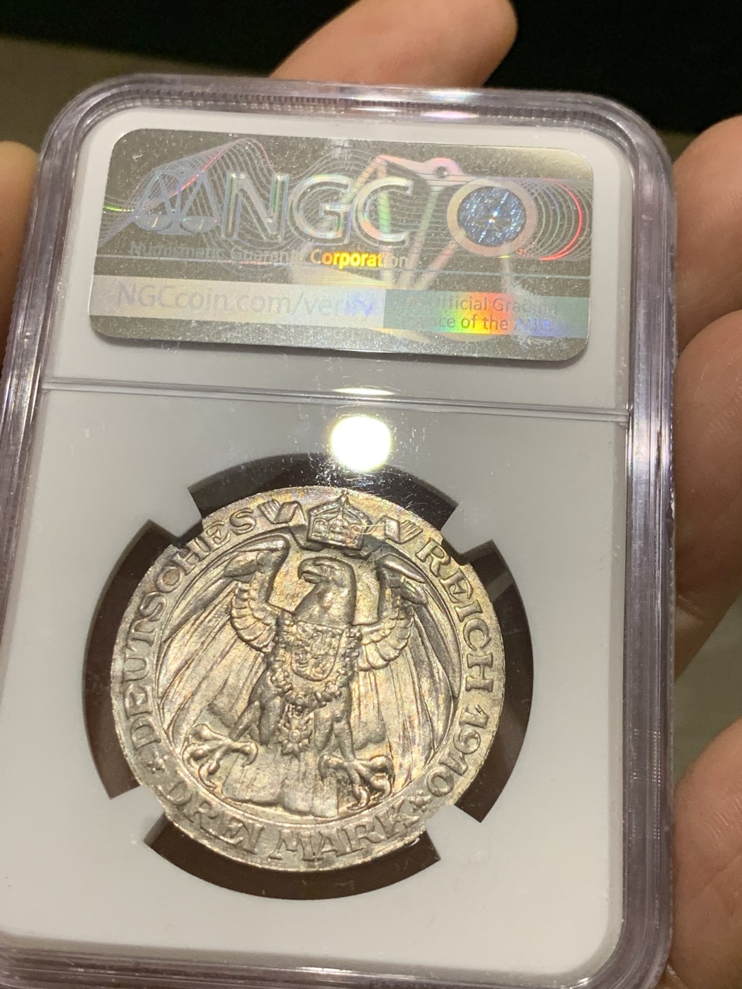 《竞宝斋》第38场-本周一 （全场顺丰包邮） NGC-MS64 德国普鲁士 1910年 柏林大学 3马克 银币淡彩包浆 非常舒服