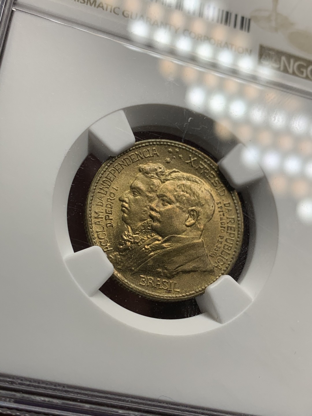 《竞宝斋》第38场-本周一 （全场顺丰包邮） NGC-MS 66  巴西1922年500、1000R两枚 冠亚军连号 原状态光度