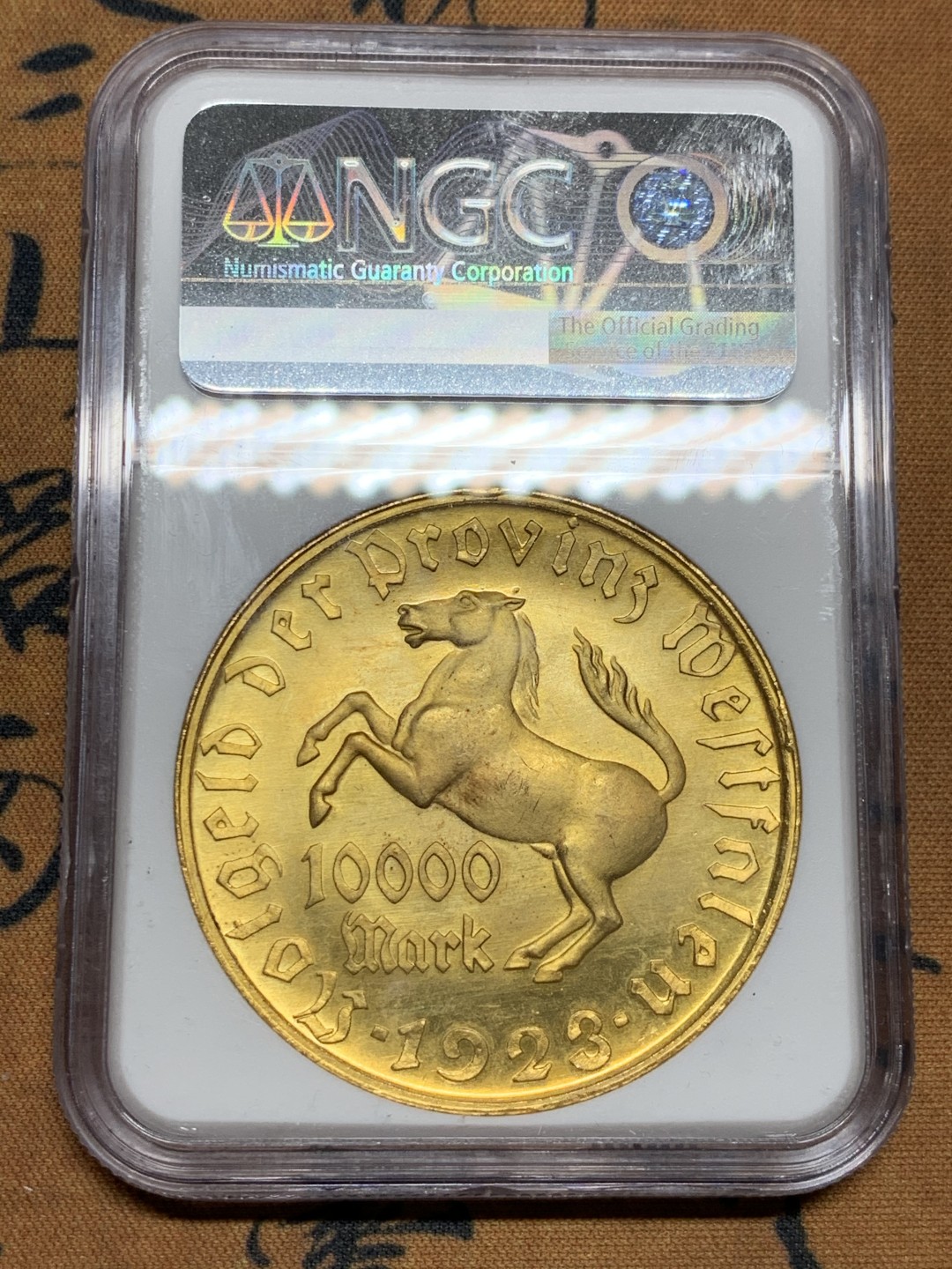 《竞宝斋》第38场-本周一 （全场顺丰包邮） NGC-MS63 德国魏玛共和国 1923年 10000马克 大铜币 非常大气的品种