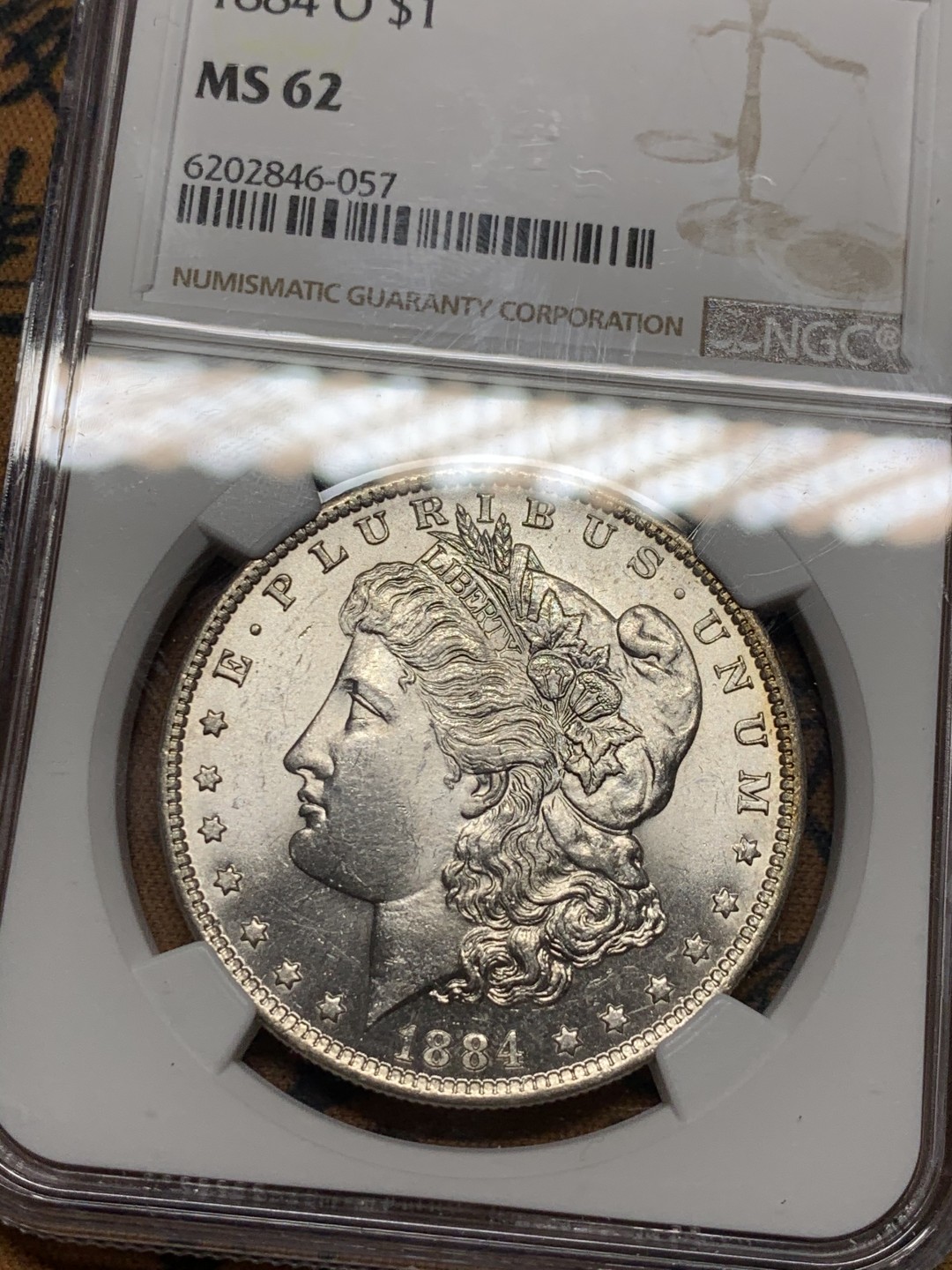 《竞宝斋》第38场-本周一 （全场顺丰包邮） NGC-MS62 美国 1884年 1元 摩根银币