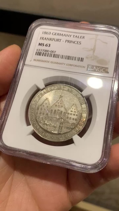 《竞宝斋》第38场-本周一 （全场顺丰包邮） NGC-MS63 德国法兰克福 1863年 会议城市景观泰勒 带金彩包浆 粉光 近期大涨的品种
