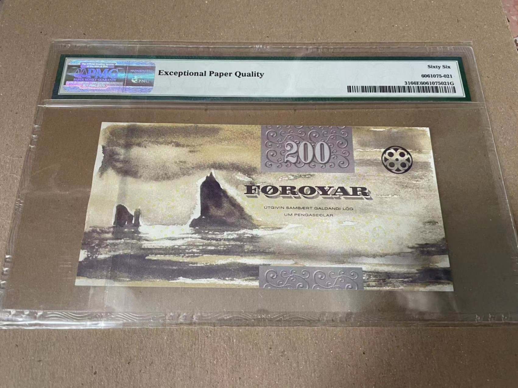 【Blue Auction】✨世界纸币精拍第166期——利奥波德二世（共105拍） 法罗群岛 2011年200克朗 大飞蛾 PMG66EPQ 