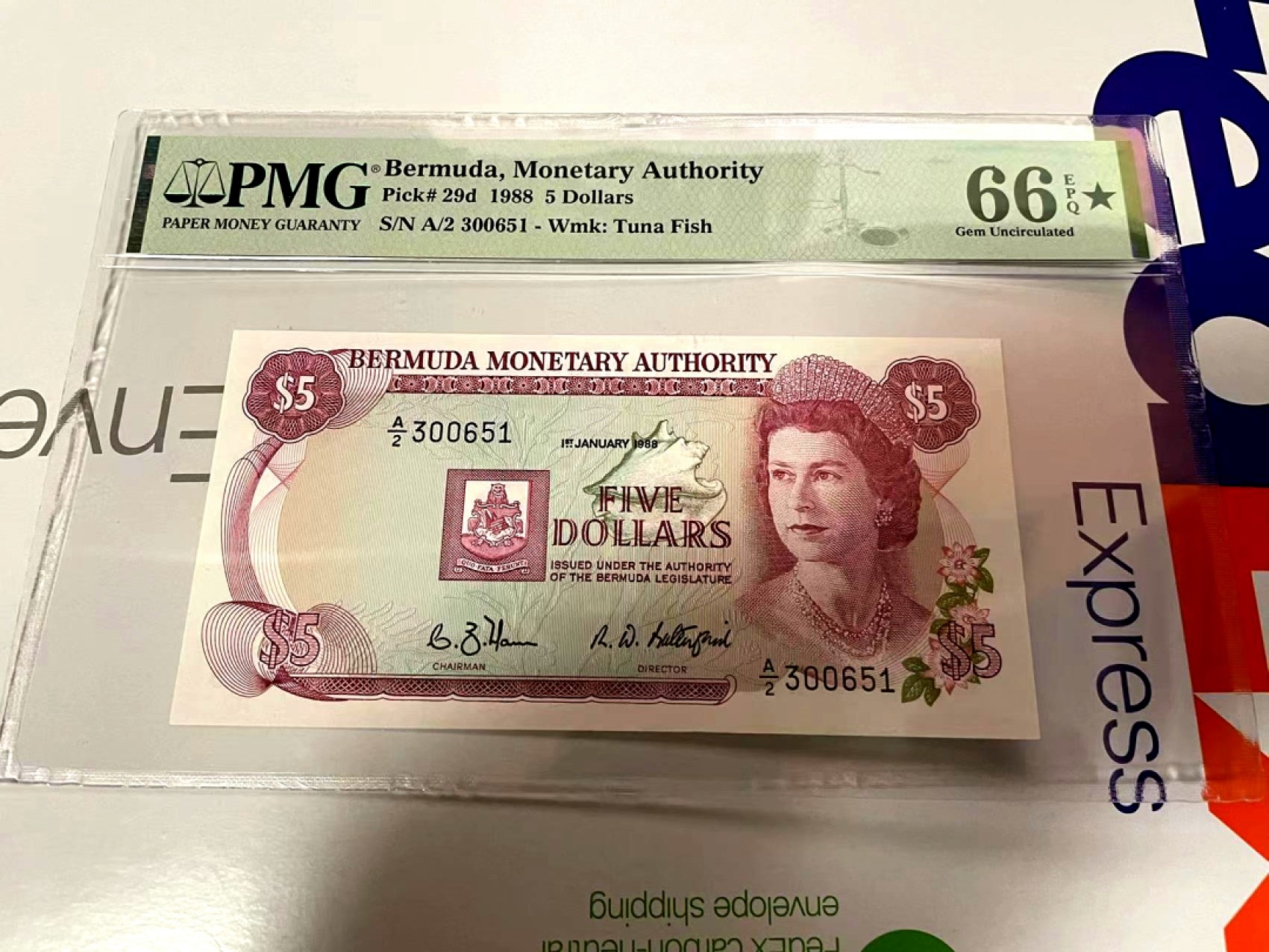 【Blue Auction】✨世界纸币精拍第166期——利奥波德二世（共105拍） 【带星稀少 无47】百慕大 1988年5元 女王纸币 PMG66EPQ星星 非常漂亮