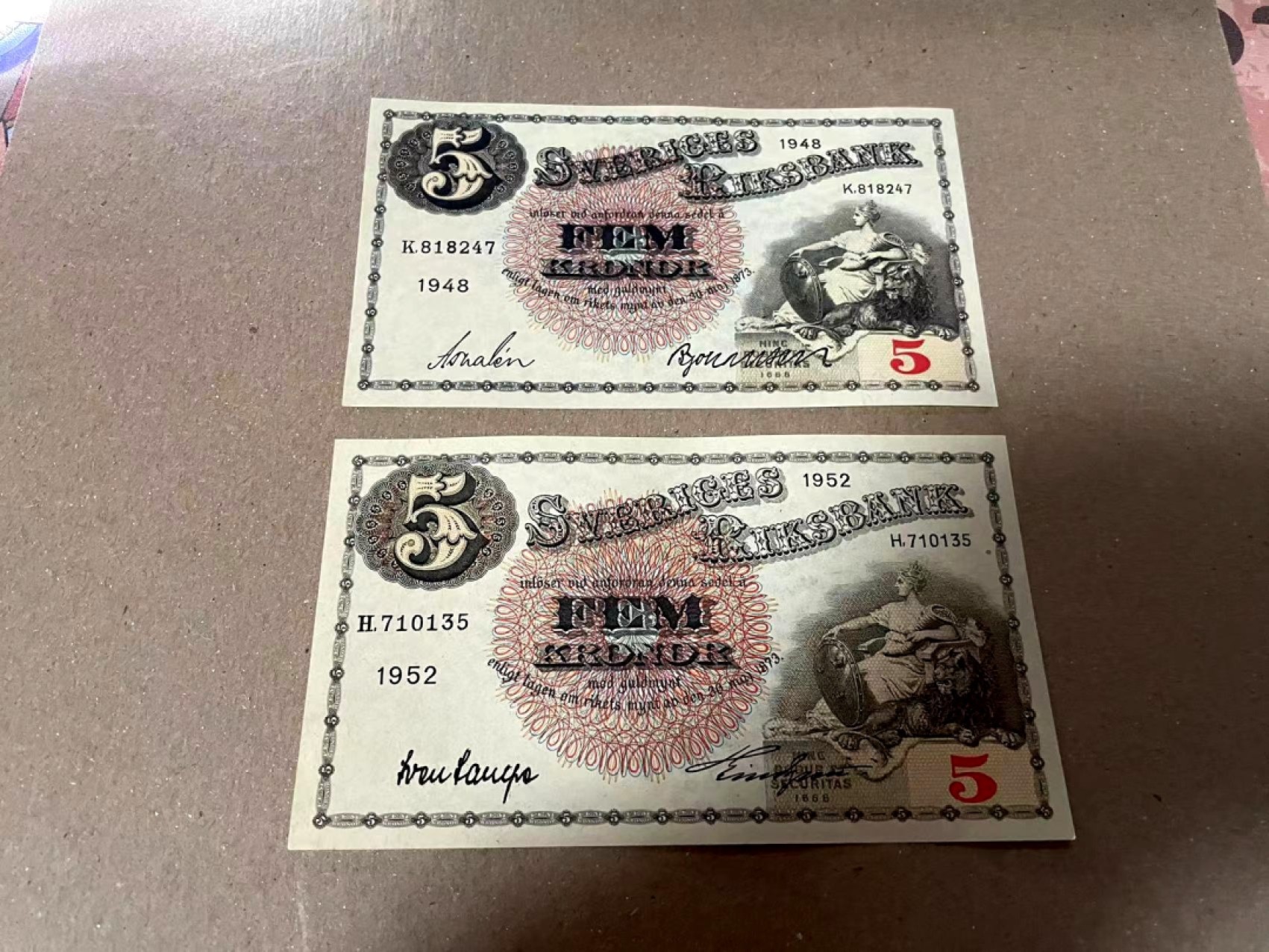 【Blue Auction】✨世界纸币精拍第166期——利奥波德二世（共105拍） 【一组2张】瑞典 1948/1952年5克朗 全新UNC 雕刻精美