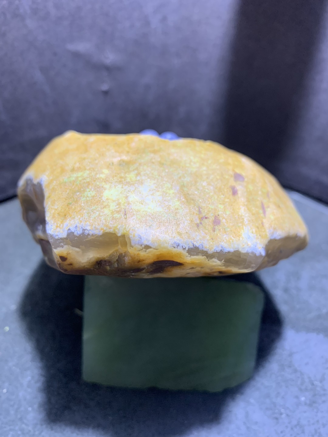 精美天然原皮玛瑙原石雕刻达摩祖师摆件，把件一个，