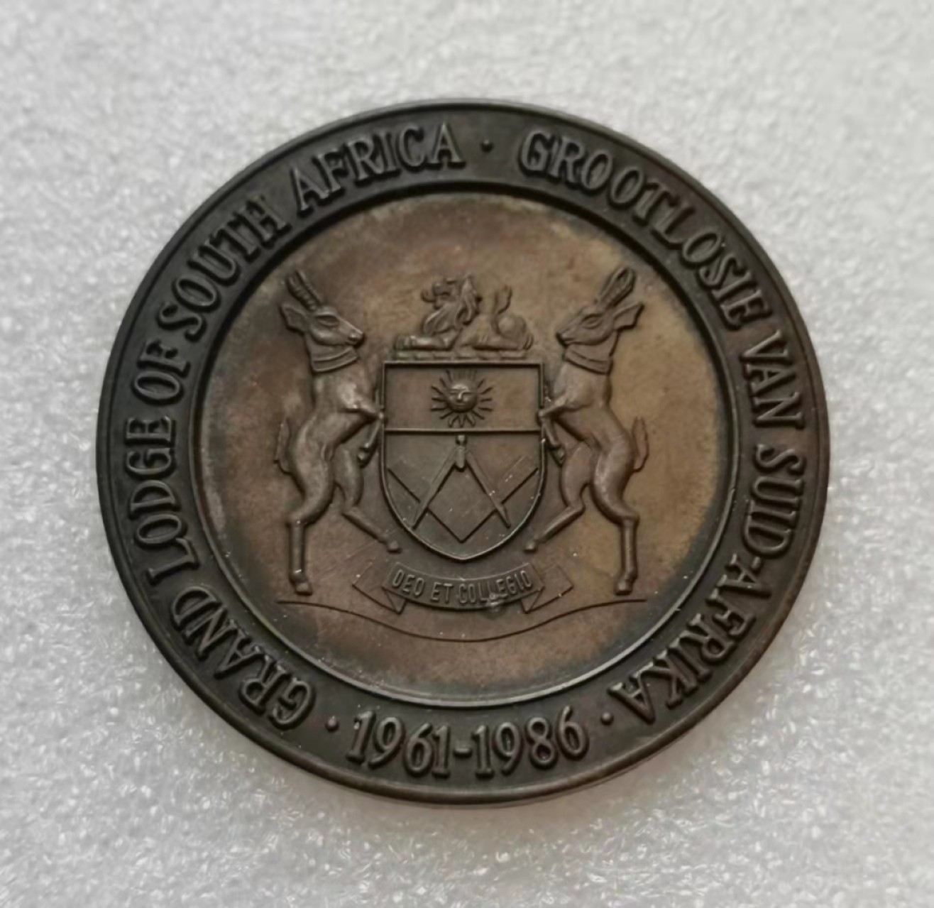 瓶子🏺第29期拍卖会 英国1986年殖民地区域共济会成立纪念铜章（稀少）