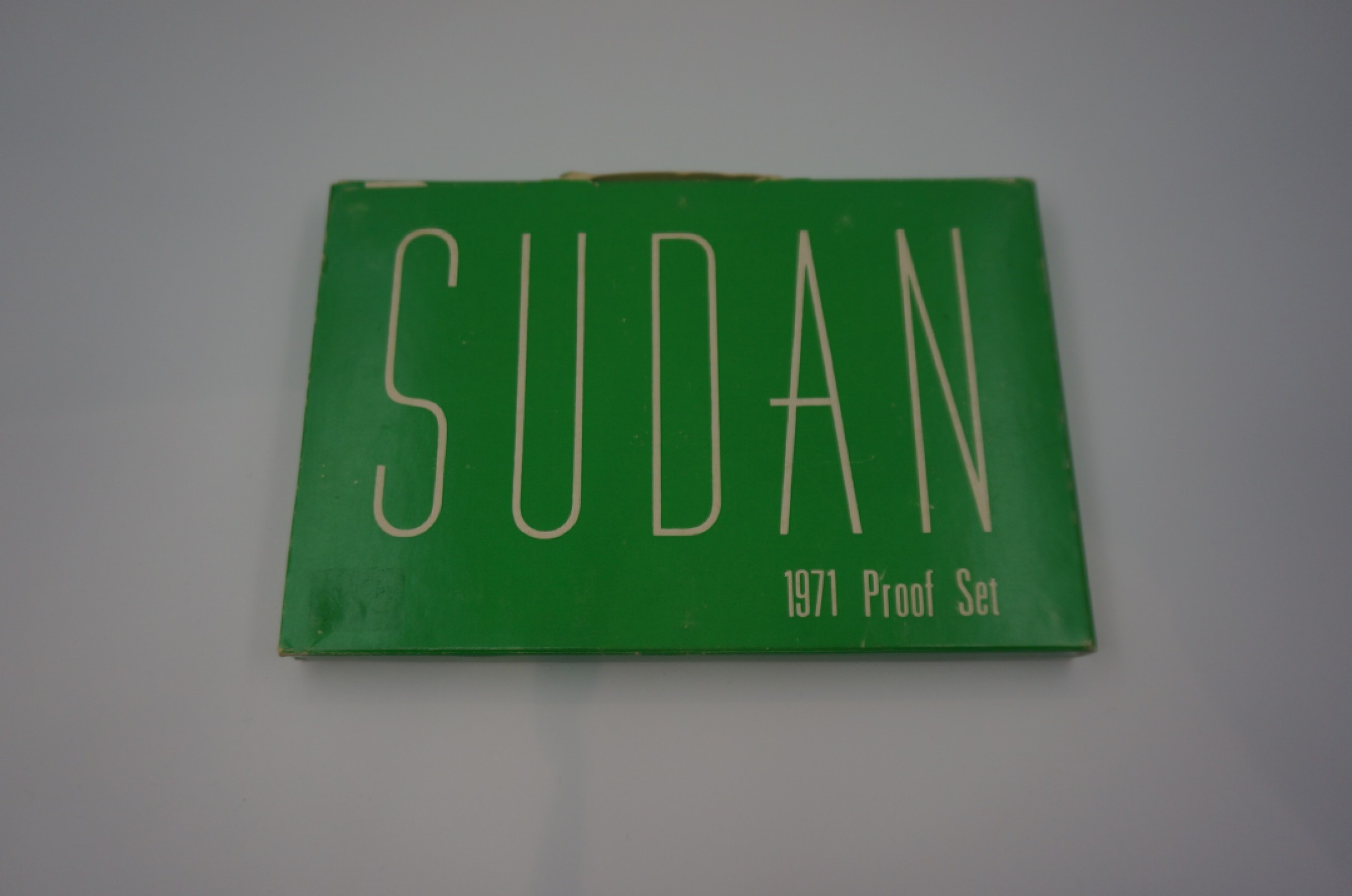 乐游外币首个限时专场—各国精装套币 1971苏丹精制套币盒子没有币