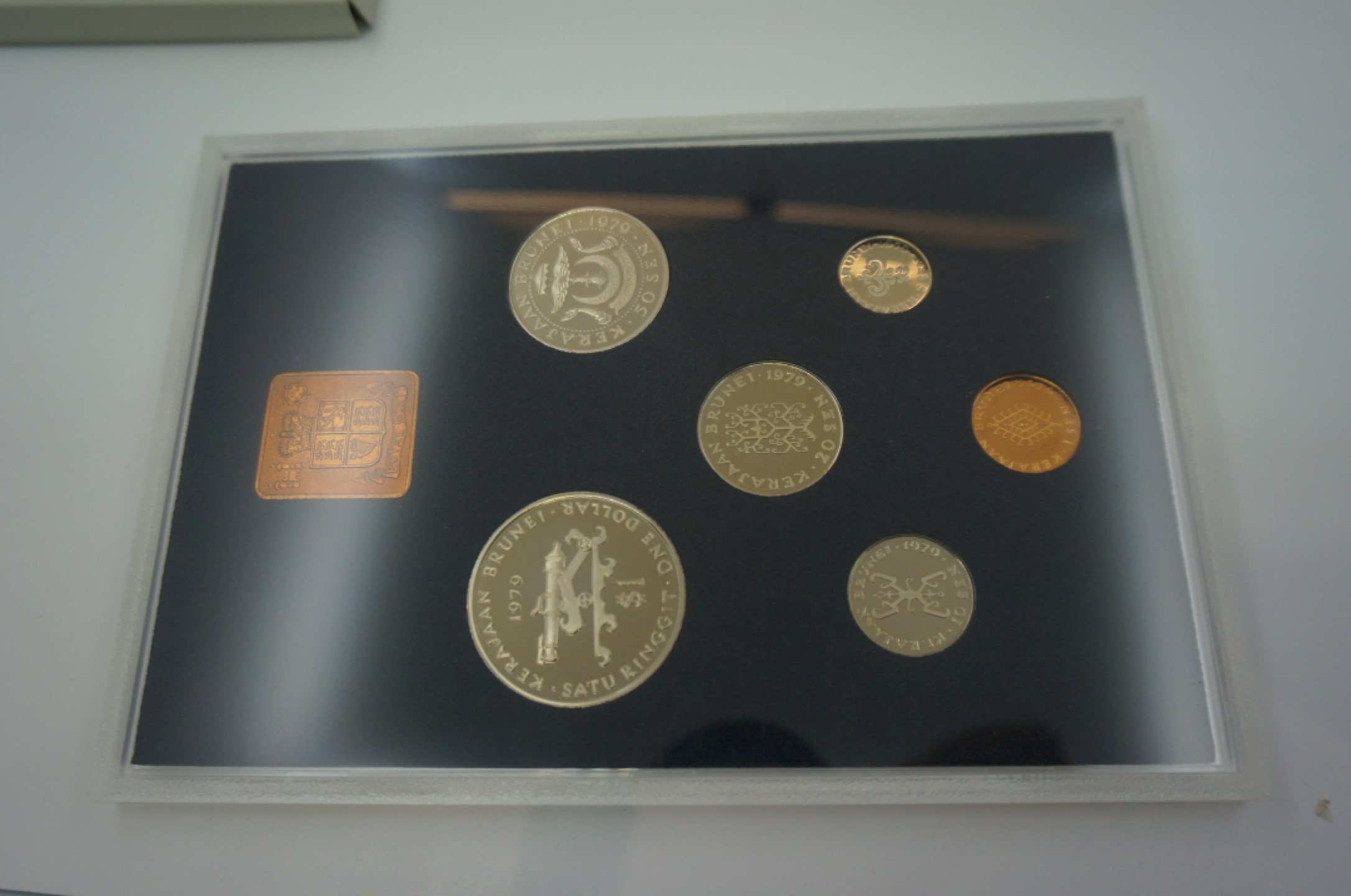 乐游外币首个限时专场—各国精装套币 1979文莱6枚精制套币