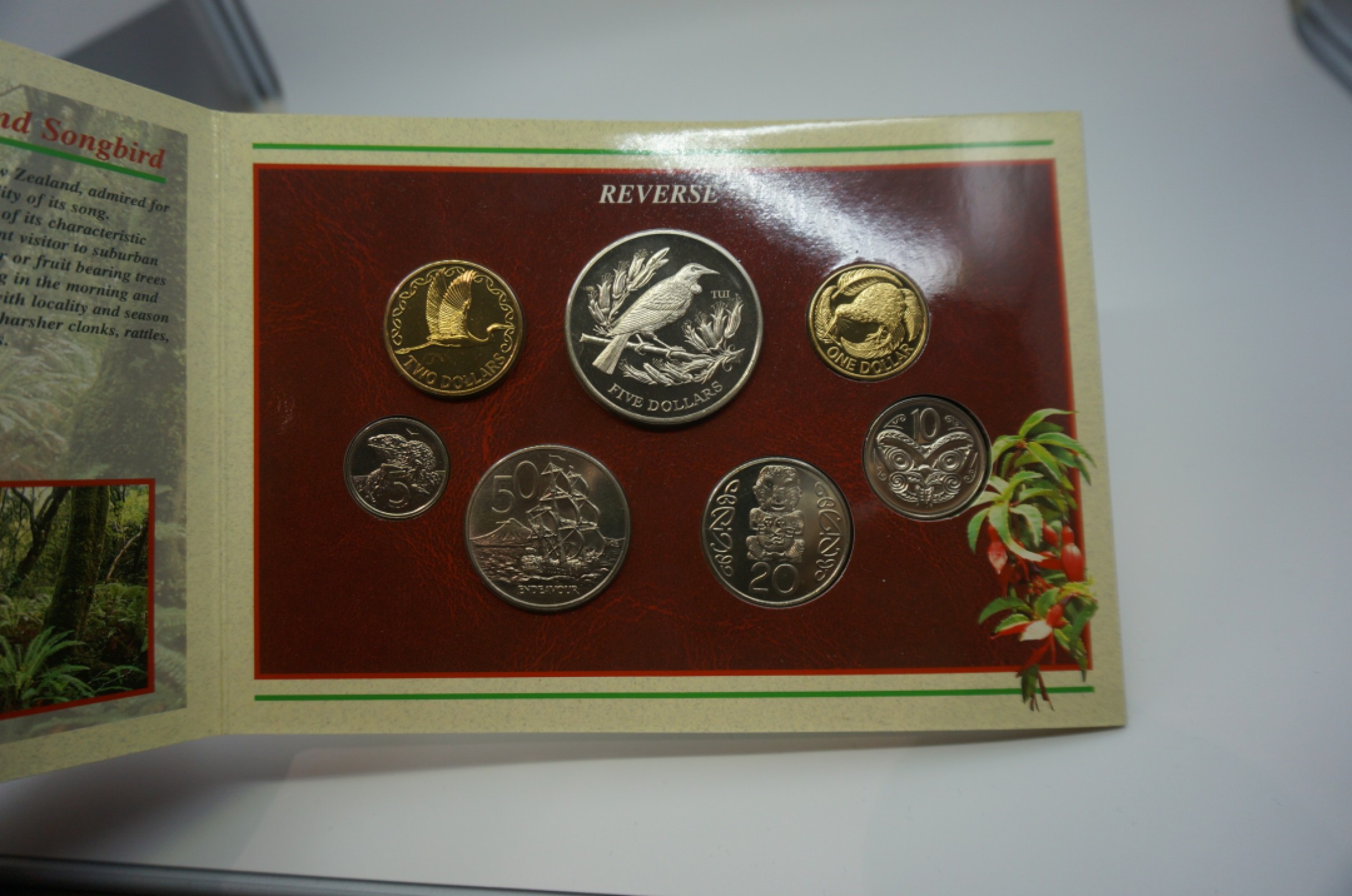 乐游外币首个限时专场—各国精装套币 1995新西兰7枚精装套币