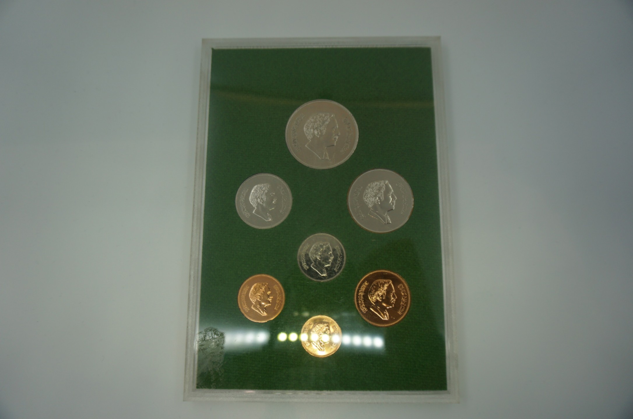 乐游外币首个限时专场—各国精装套币 1978约旦7枚精制套币