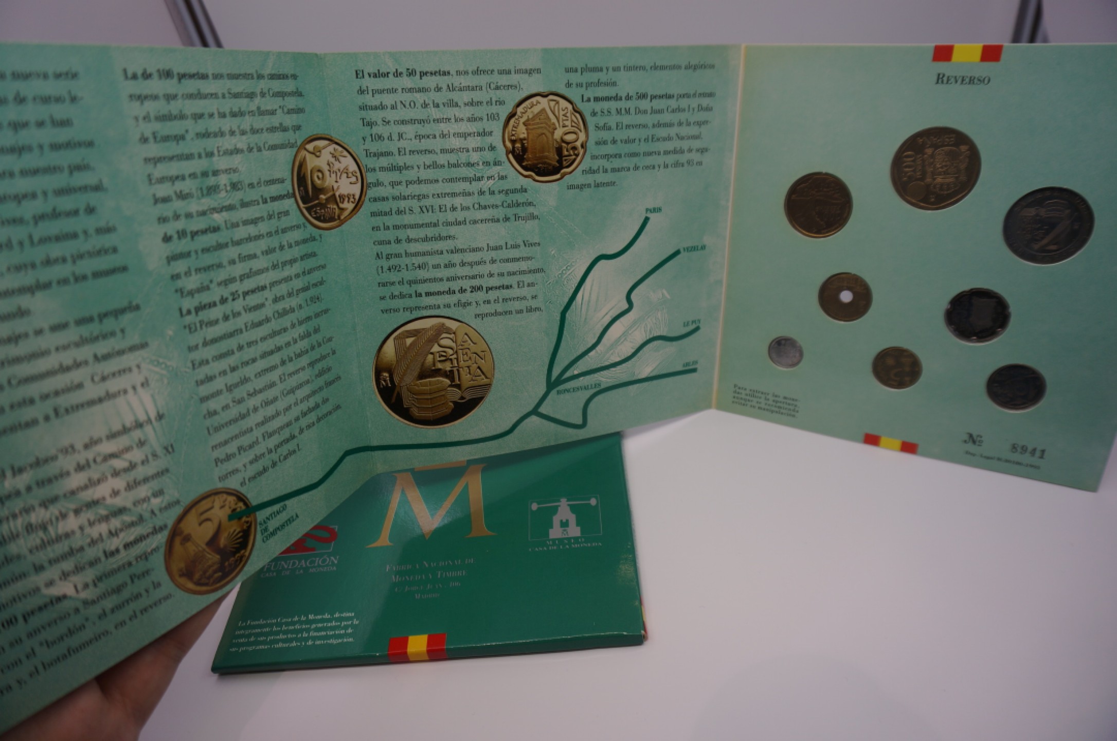 乐游外币首个限时专场—各国精装套币 1993西班牙8枚精装套币