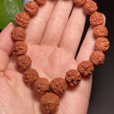 龙纹桃核雕刻十八罗汉手串佛像手持核雕文玩手串小核桃猴头橄榄核 龙纹桃核雕刻十八罗汉手串佛像手持核雕文玩手串小核桃猴头橄榄核