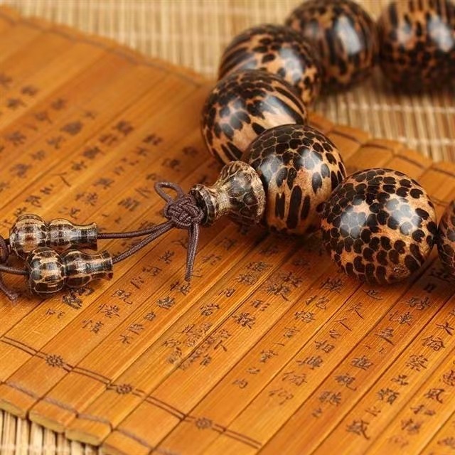 鱼子纹文玩工艺品花梨沉香阴沉木金丝檀手串20mm