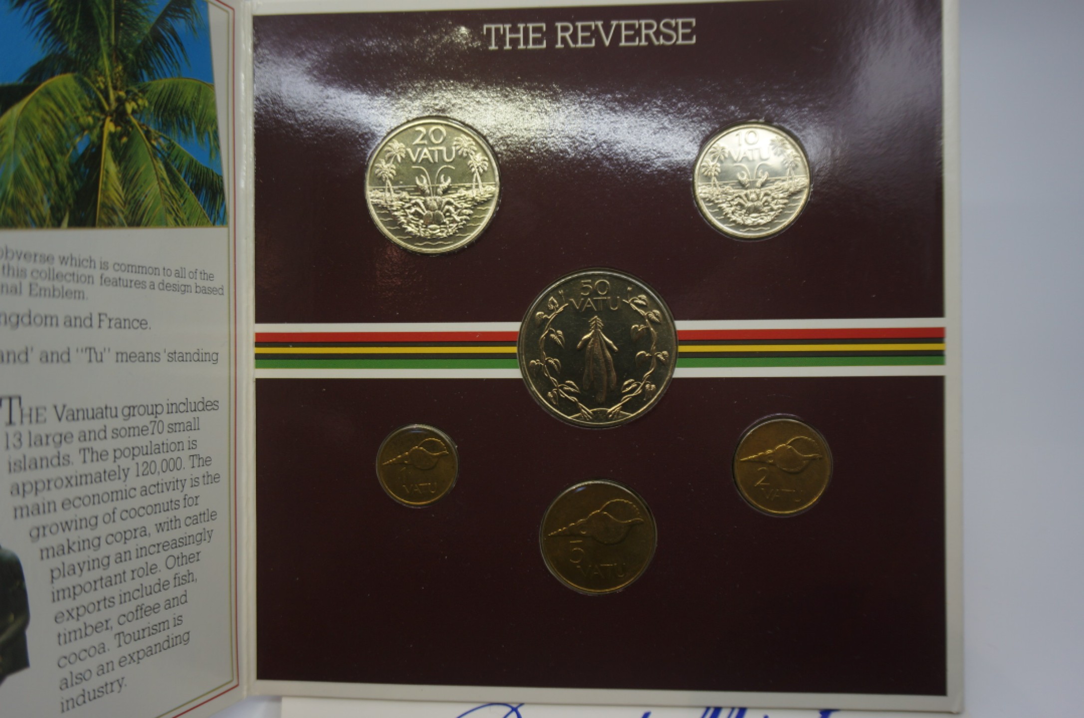 乐游外币首个限时专场—各国精装套币 1983瓦努阿图6枚精装套币