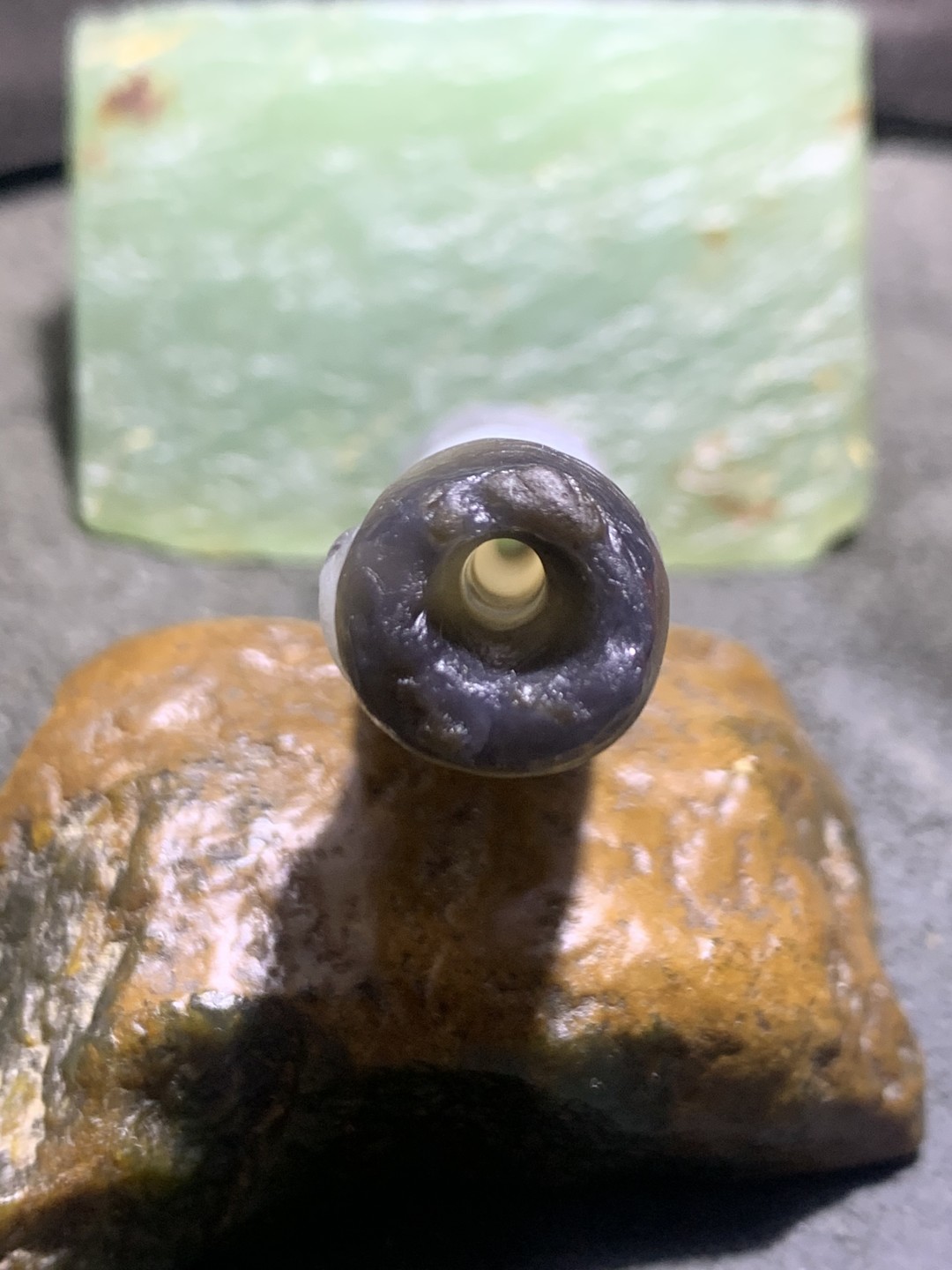 精美高玉化风化纹玛瑙随形大桶珠一颗，