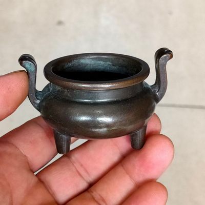 古玩怀旧古铜小香炉色泽浓厚做工精巧家庭香炉办公烟灰炉实用品 - 古玩怀旧古铜小香炉色泽浓厚做工精巧家庭香炉办公烟灰炉实用品
