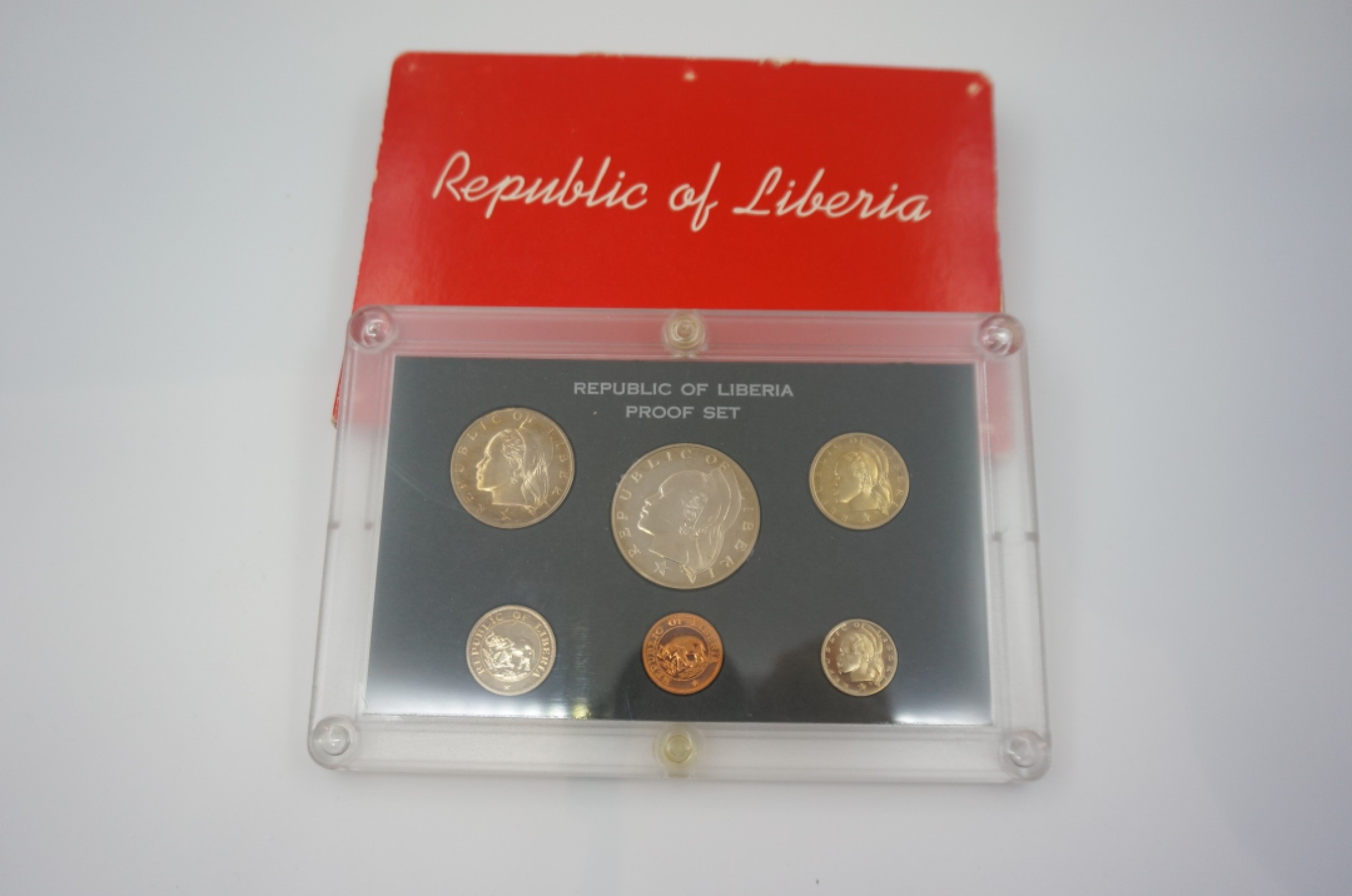 乐游外币首个限时专场—各国精装套币 1970利比里亚6枚精制套币