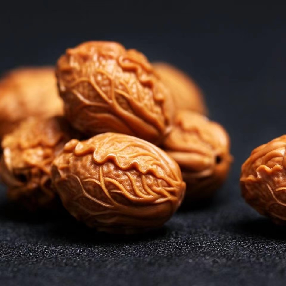 百财聚来 油核精雕橄榄核雕刻手串招财进宝橄榄胡白菜手串尺寸1.6