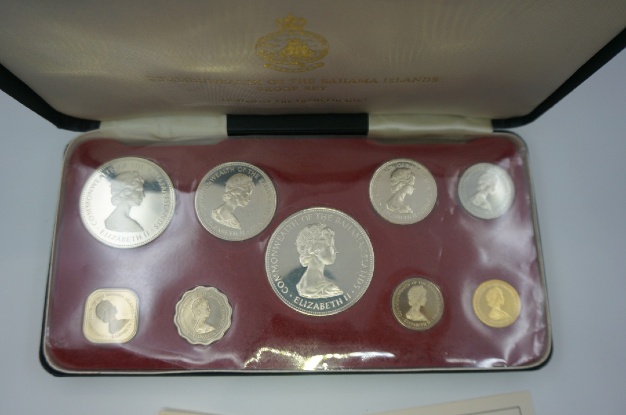 乐游外币首个限时专场—各国精装套币 1971巴哈马9枚精制套币含4枚大银币特殊版本