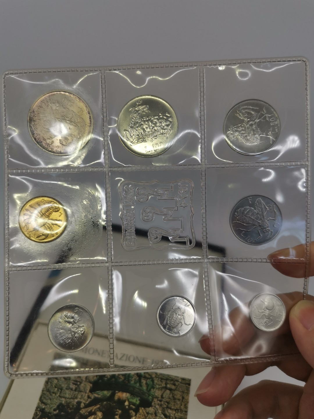 乐游外币首个限时专场—各国精装套币 1974圣马力诺8枚精装套币带银币小动物