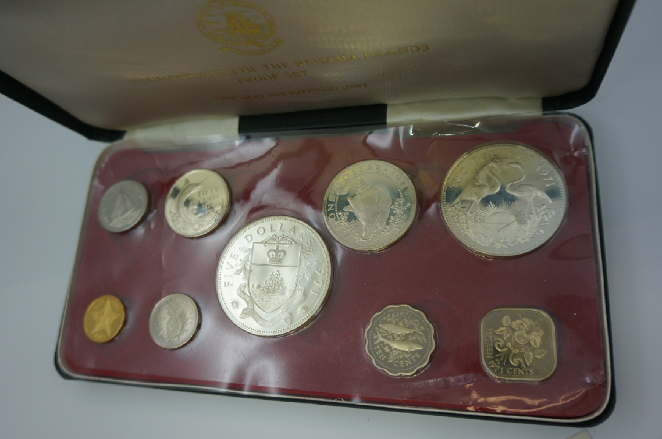 乐游外币首个限时专场—各国精装套币 1971巴哈马9枚精制套币含4枚大银币特殊版本