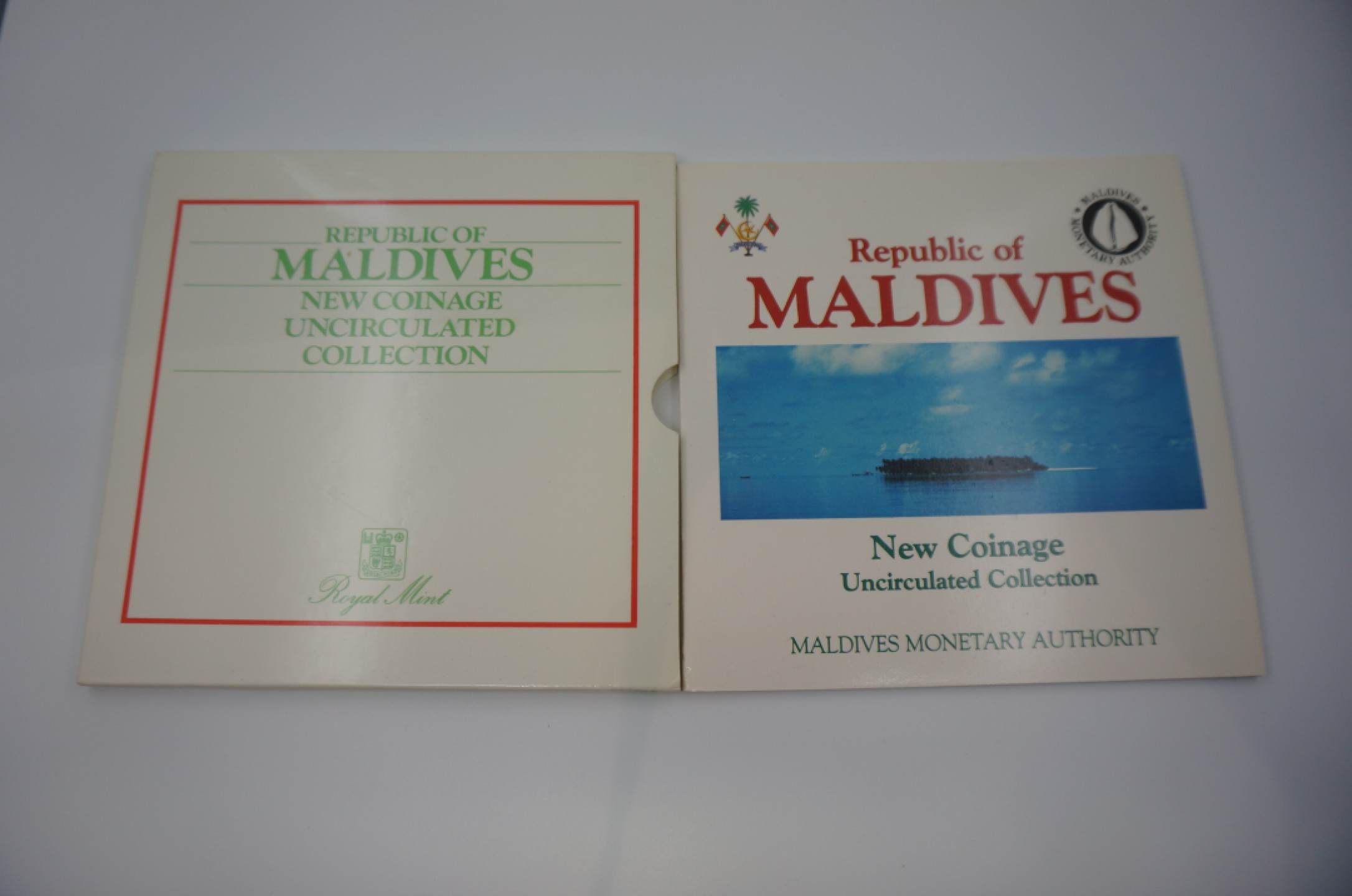 乐游外币首个限时专场—各国精装套币 1984马尔代夫6枚精装套币