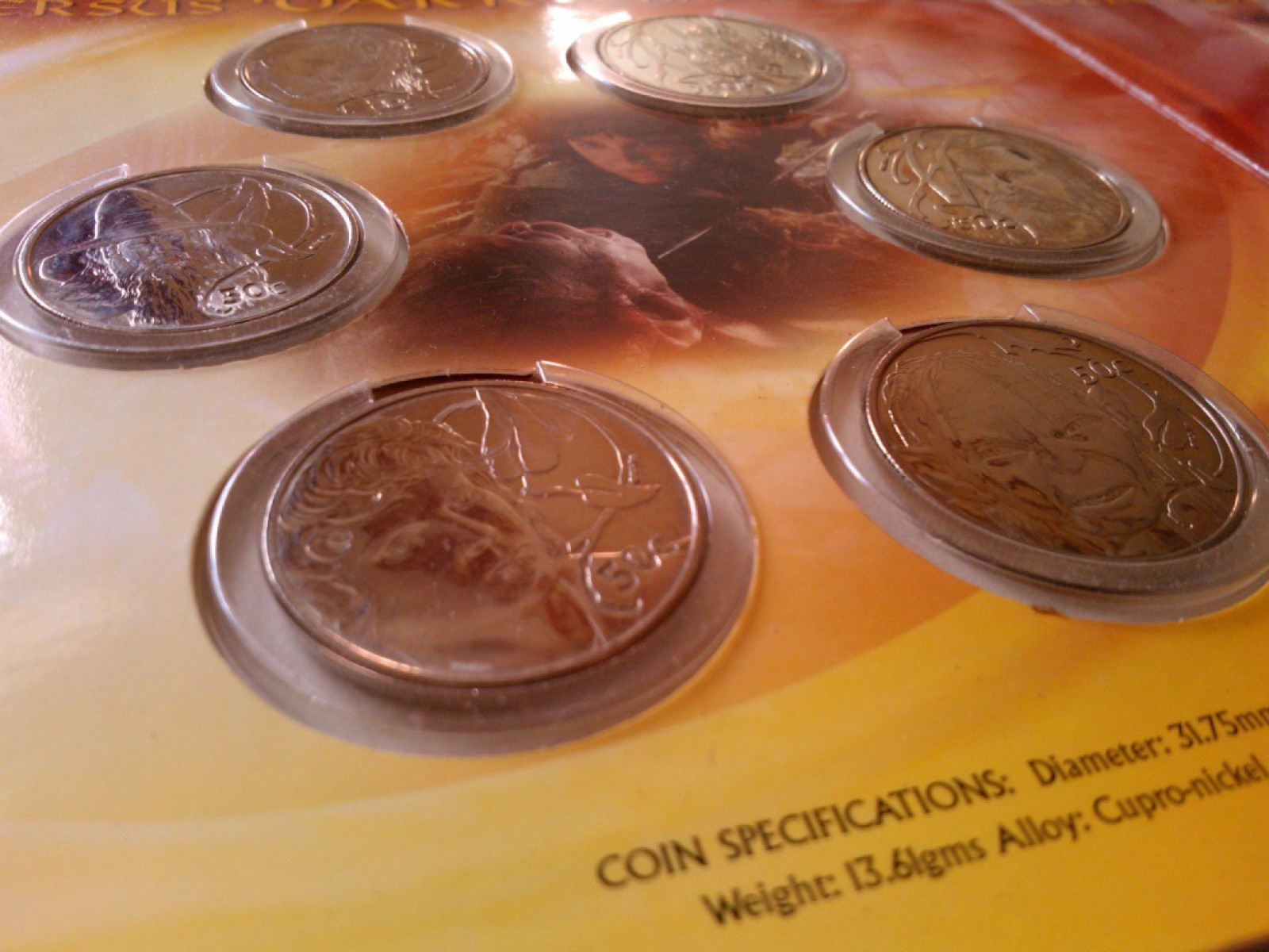 乐游外币首个限时专场—各国精装套币 2003新西兰6枚50分精装套币指环王