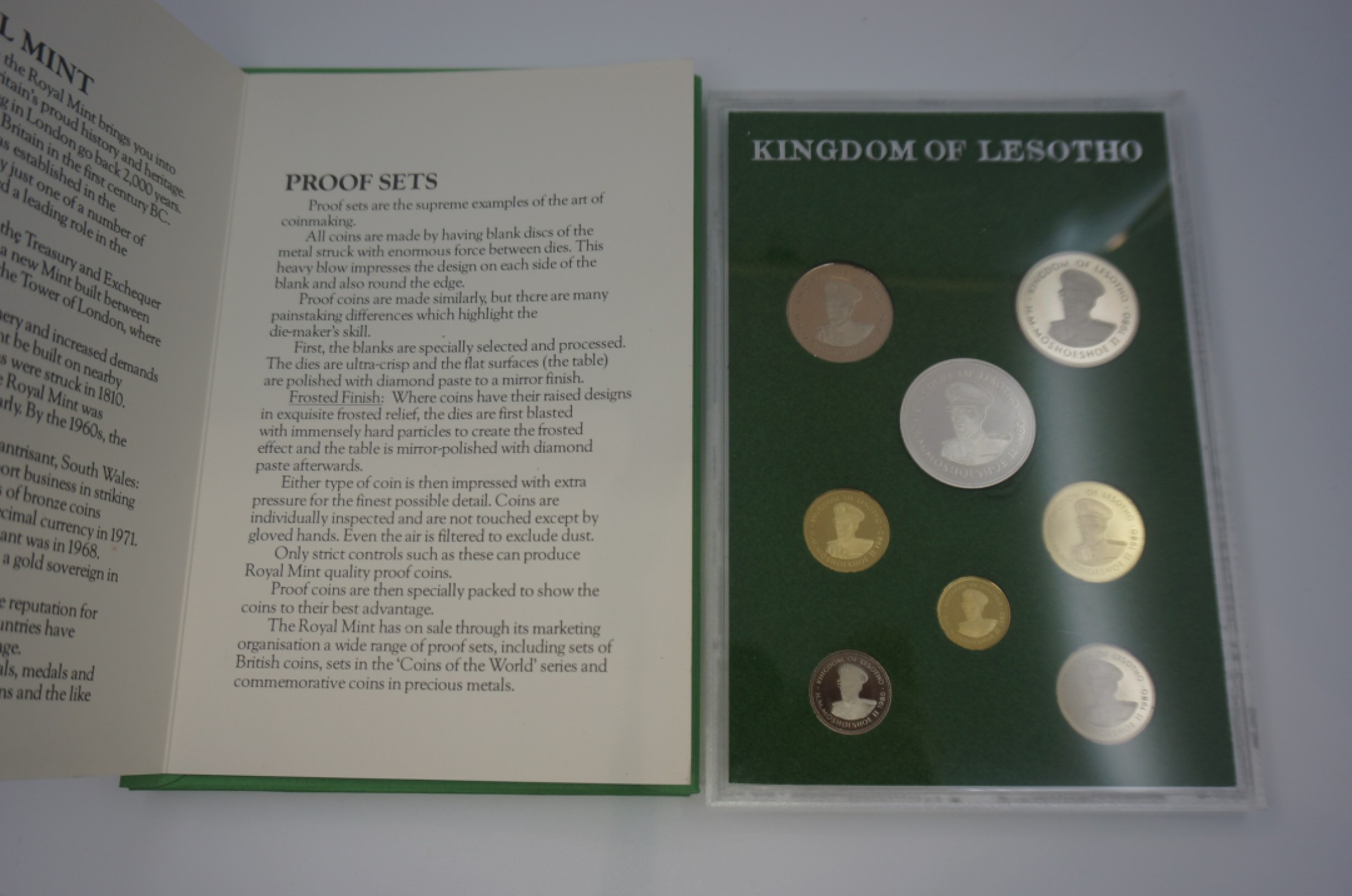 乐游外币首个限时专场—各国精装套币 1980莱索托8枚精制套币带银币