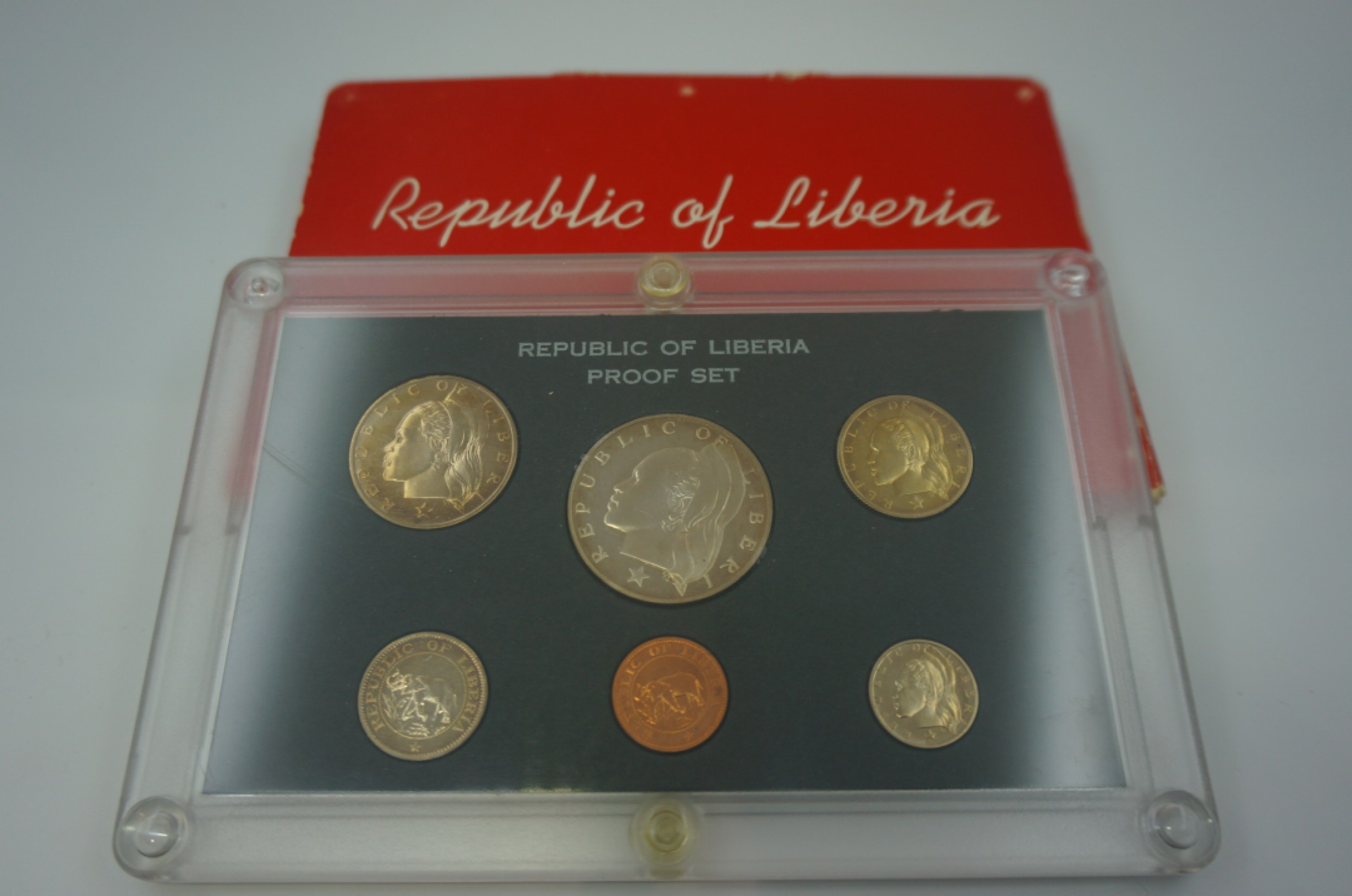 乐游外币首个限时专场—各国精装套币 1970利比里亚6枚精制套币