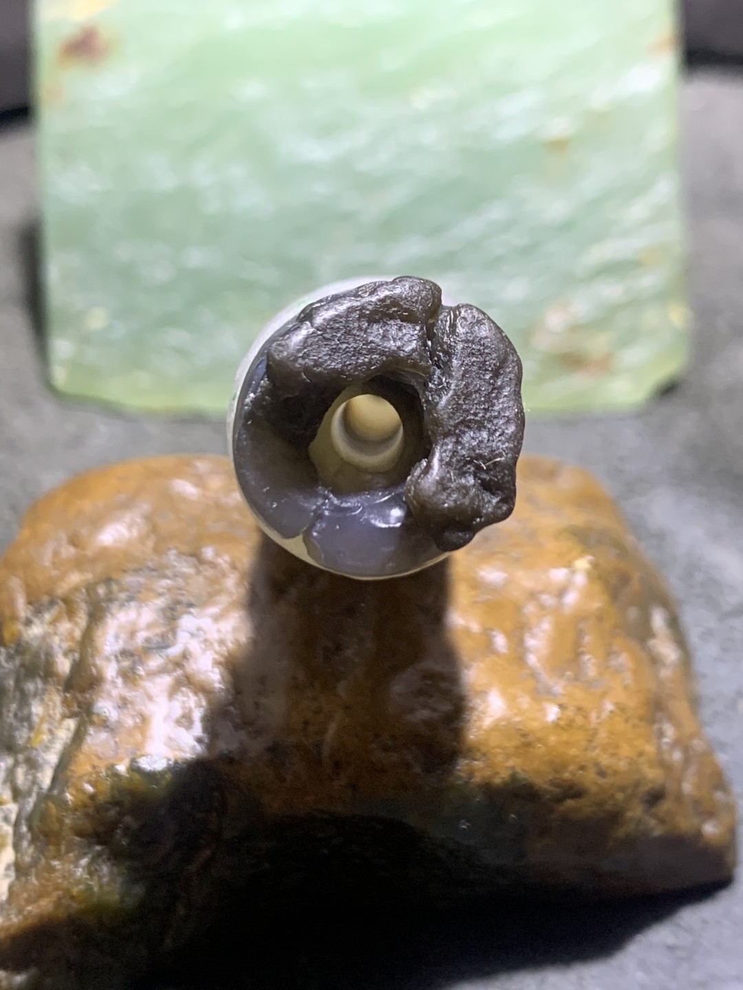 精美高玉化风化纹玛瑙随形大桶珠一颗，
