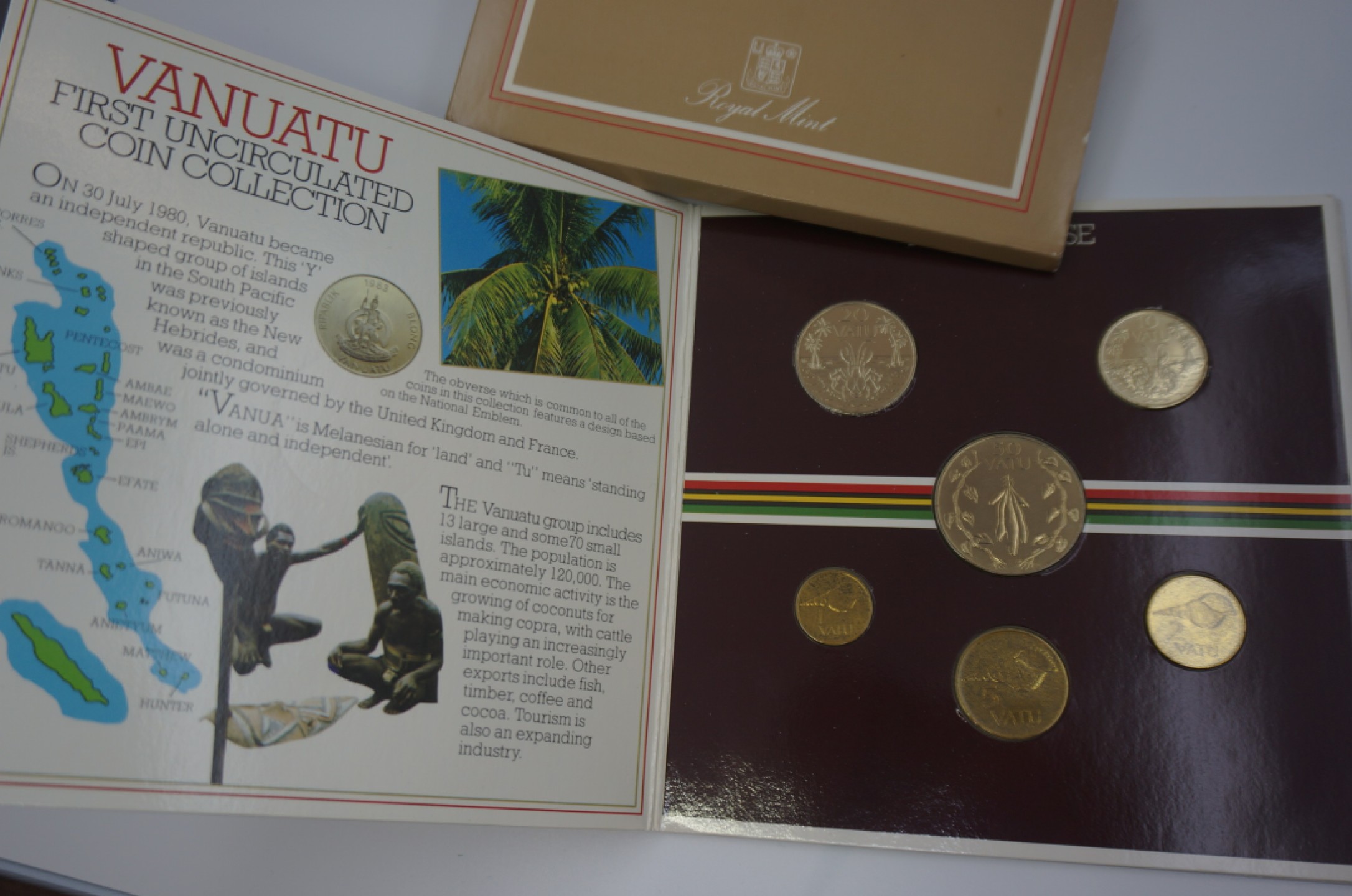 乐游外币首个限时专场—各国精装套币 1983瓦努阿图6枚精装套币