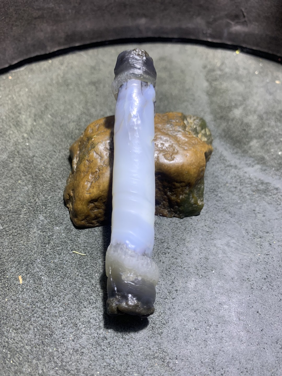 精美高玉化风化纹玛瑙随形大桶珠一颗，