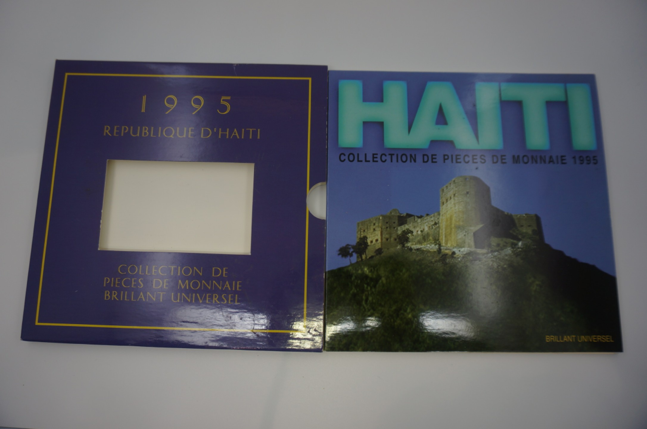 乐游外币首个限时专场—各国精装套币 1995海地5枚精装套币